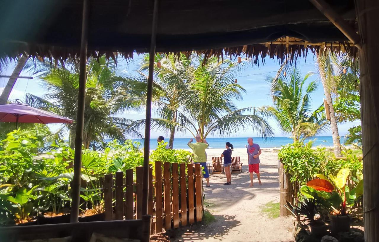 Sulu Sunset Beach Resort Nauhang エクステリア 写真