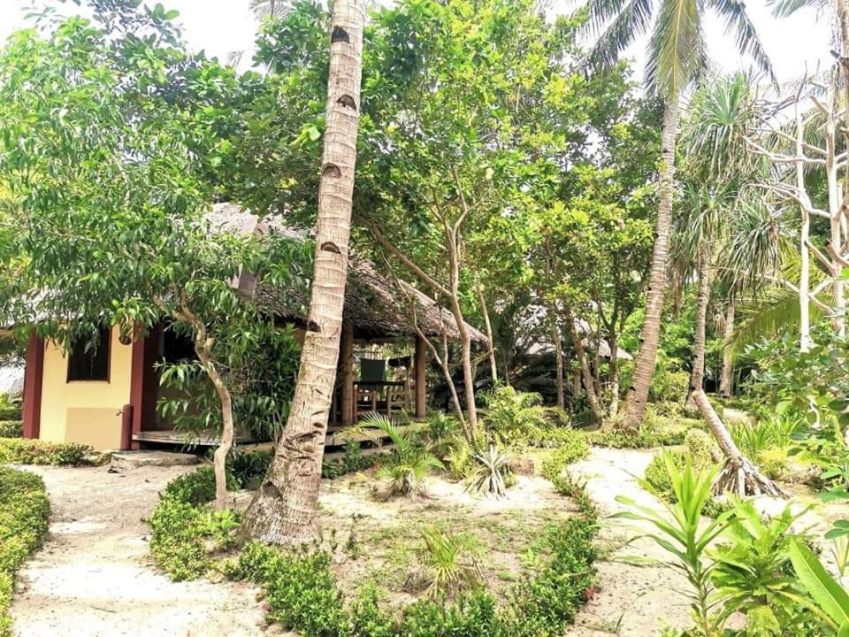 Sulu Sunset Beach Resort Nauhang エクステリア 写真