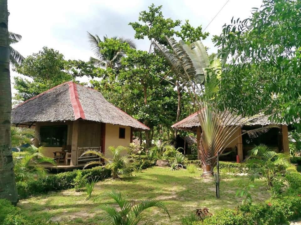 Sulu Sunset Beach Resort Nauhang エクステリア 写真